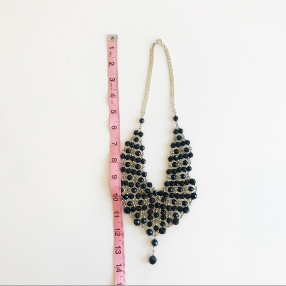 Luxury Flower Pattern Bib Necklace - Picture 4 of 5